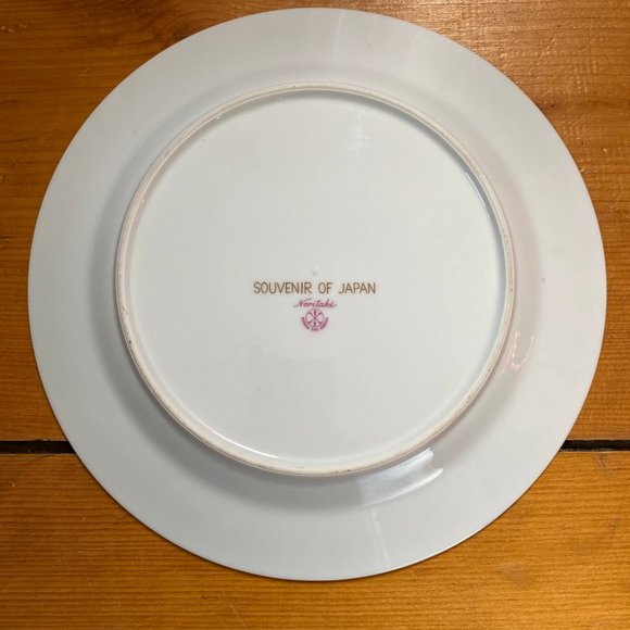 Vintage Noritake Hand Painted Souvenir Plate with Japanese Landmarks - Picture 2 of 10